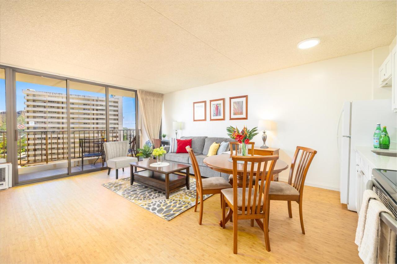 Waikiki Banyan Ocean View Oasis With Free Parking! Apartment Хонолулу Екстериор снимка