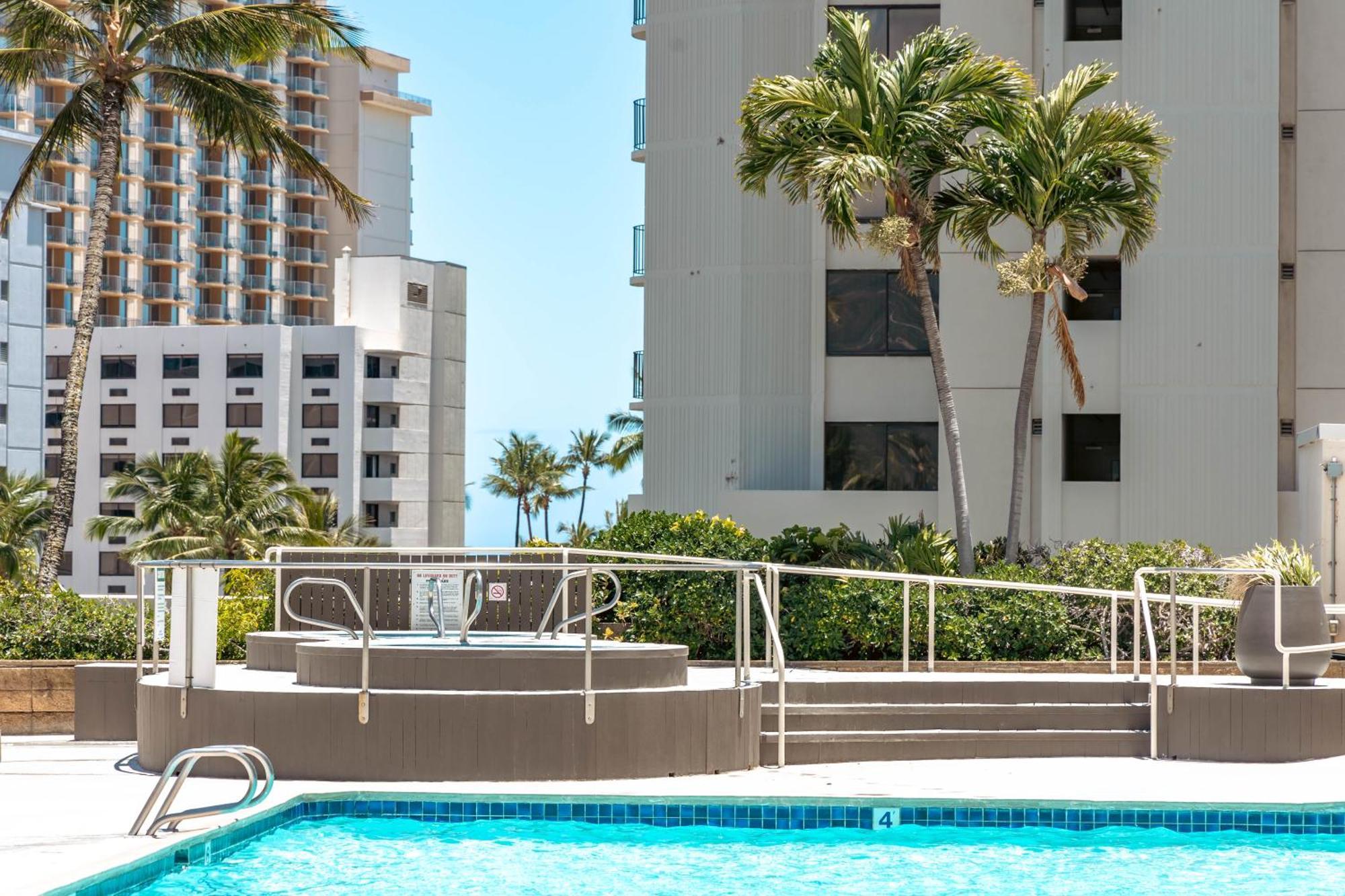 Waikiki Banyan Ocean View Oasis With Free Parking! Apartment Хонолулу Екстериор снимка