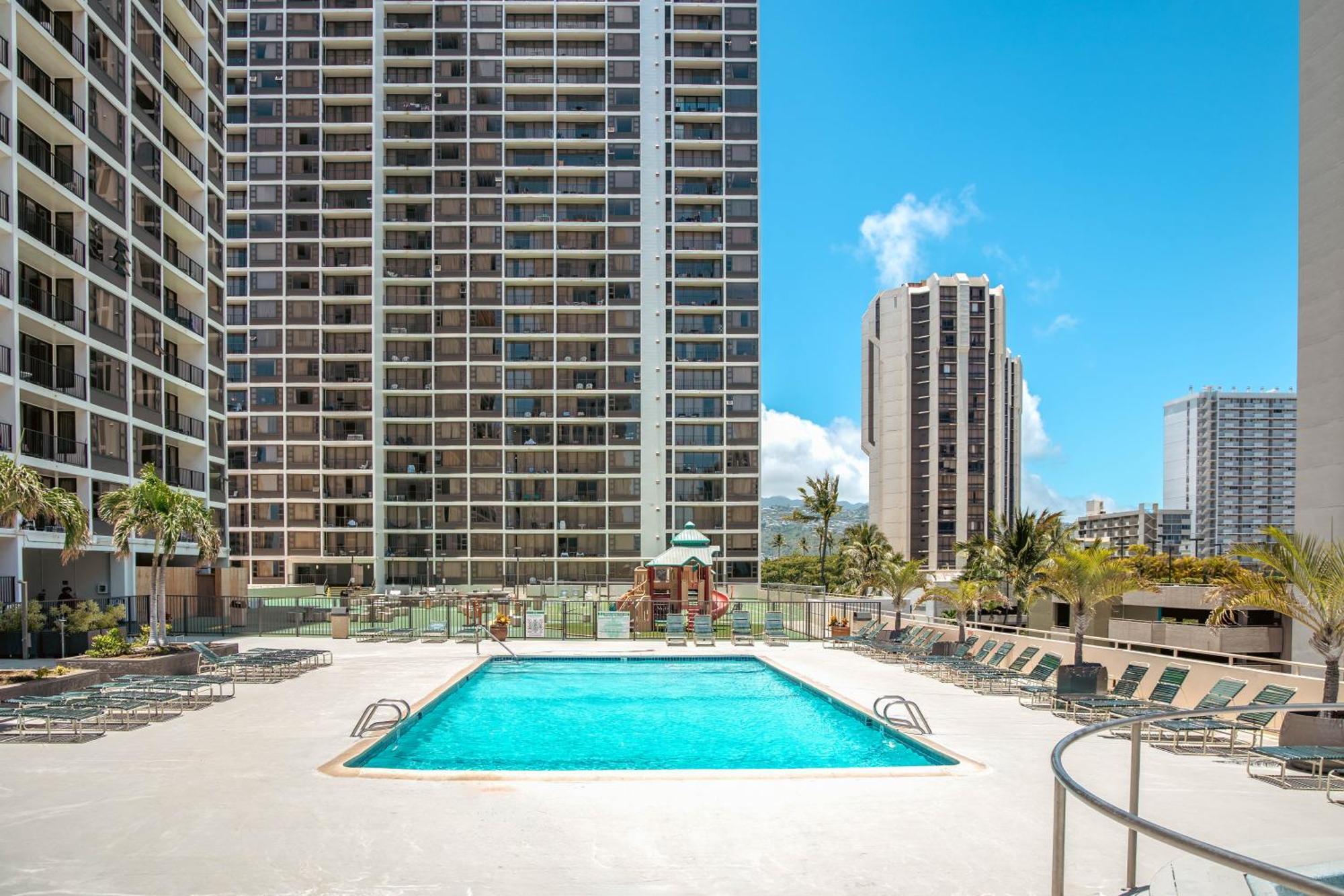 Waikiki Banyan Ocean View Oasis With Free Parking! Apartment Хонолулу Екстериор снимка